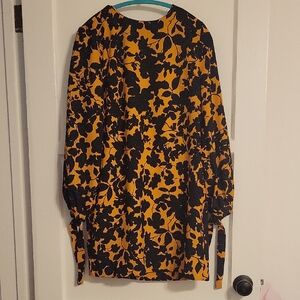 H&M Floral 60's Vibe Mini Skirt